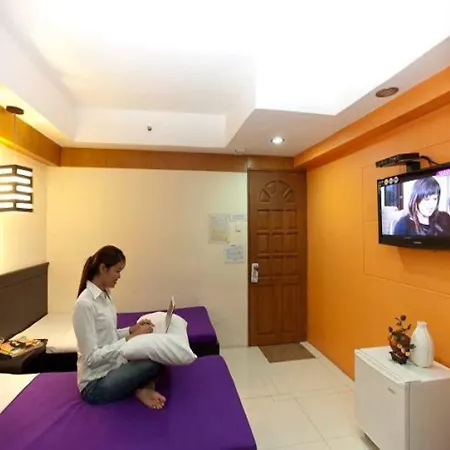 Valleyfront Hotel
